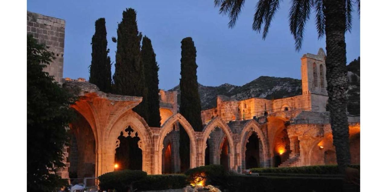 Bellapais Abbey Boutique Hotel ไคริเนีย ภายนอก รูปภาพ