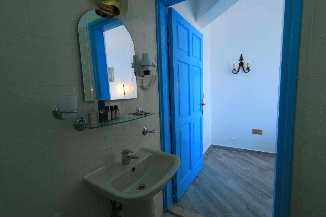 Bellapais Abbey Boutique Hotel ไคริเนีย ภายนอก รูปภาพ