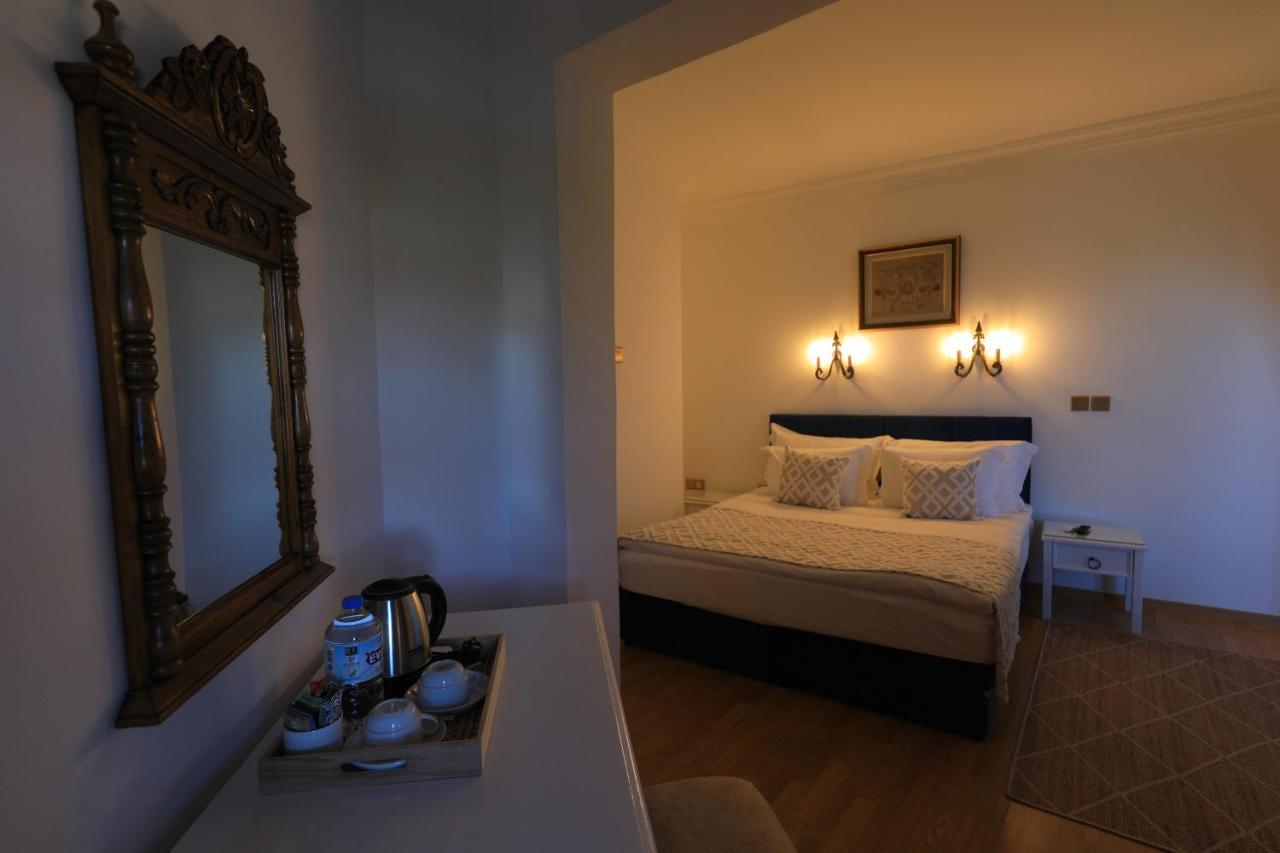 Bellapais Abbey Boutique Hotel ไคริเนีย ภายนอก รูปภาพ